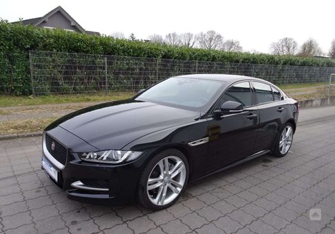 Jaguar XE, 2017