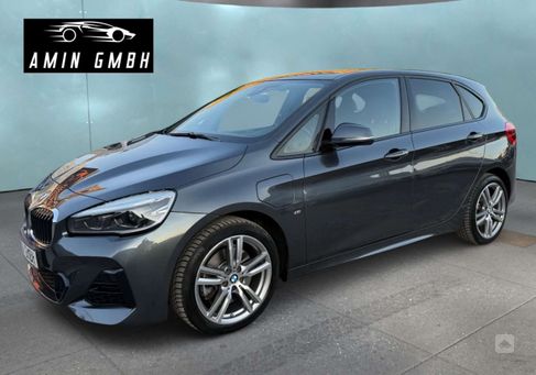 BMW 225, 2021