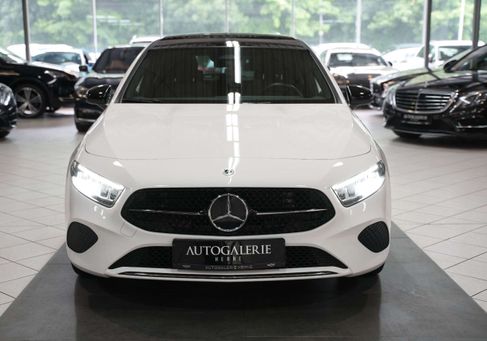 Mercedes-Benz A 180, 2023