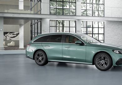 Mercedes-Benz E 300, 2026