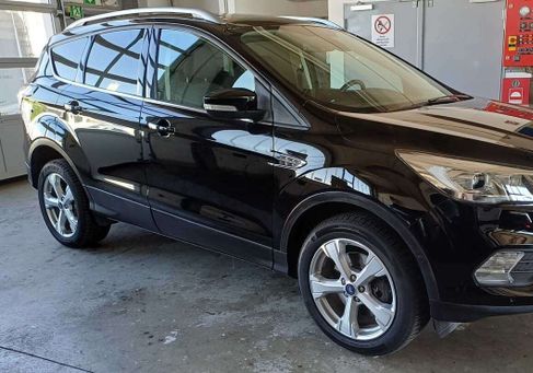 Ford Kuga, 2019