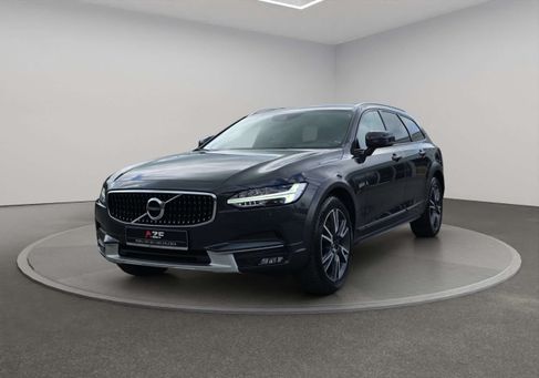 Volvo V90 Cross Country, 2019