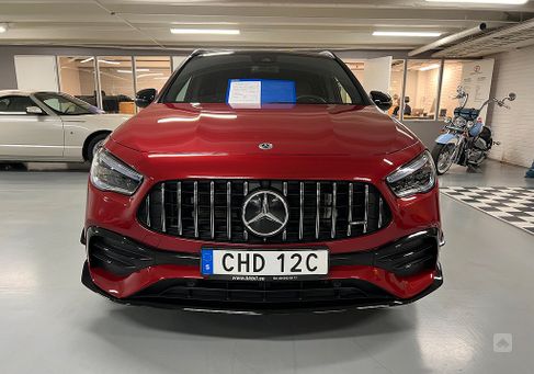 Mercedes-Benz GLA 35 AMG, 2022