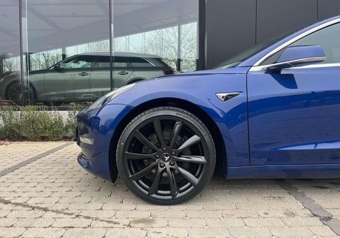 Tesla Model 3, 2020 3