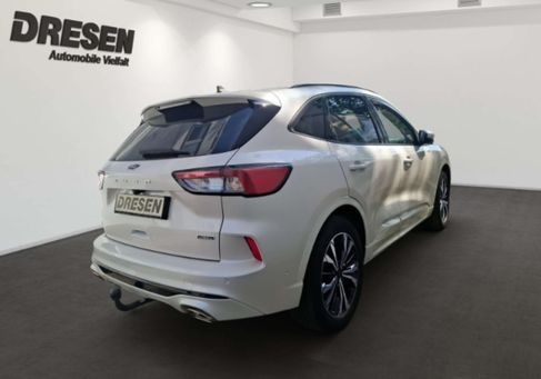 Ford Kuga, 2022