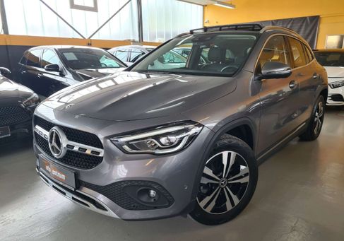 Mercedes-Benz GLA 200, 2020