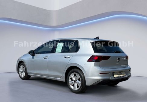 Volkswagen Golf, 2023