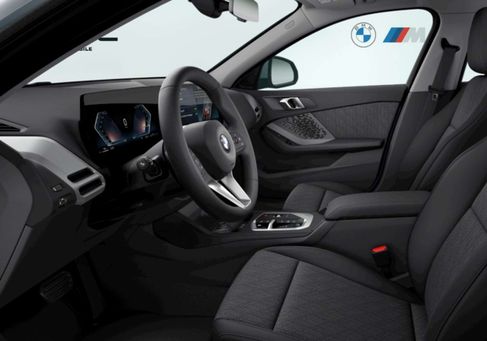 BMW 120, 2025