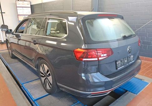 Volkswagen Passat Variant, 2020 3