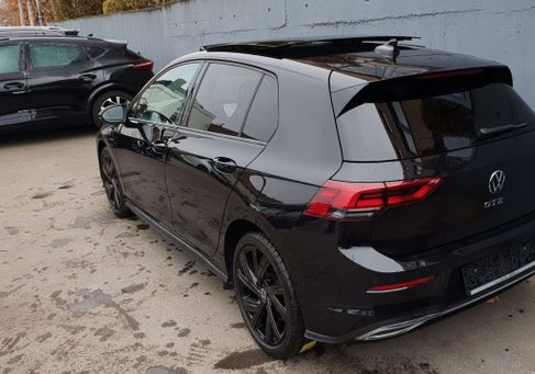 Volkswagen Golf, 2022