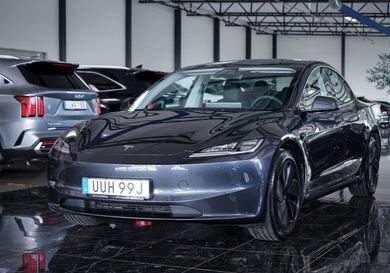 Tesla Model 3, 2024