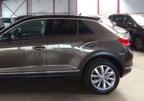 Volkswagen T-Roc, 2019