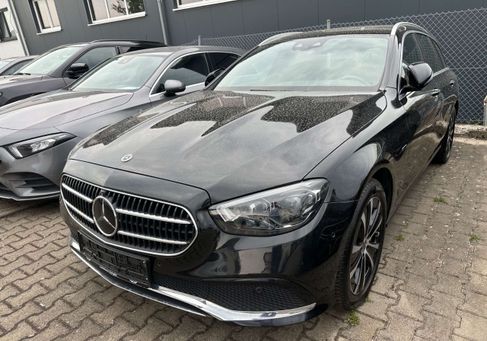 Mercedes-Benz E 300, 2021 3