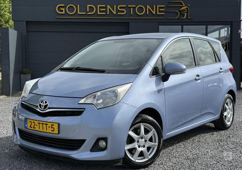 Toyota Verso-S, 2012