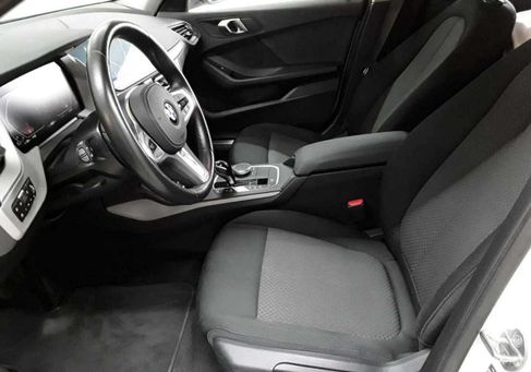 BMW 120, 2023
