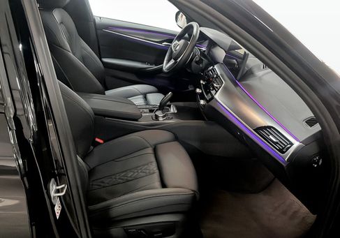 BMW 530, 2024 3