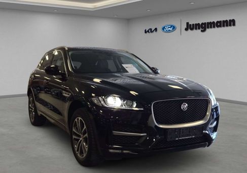 Jaguar F-Pace, 2017