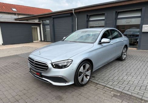 Mercedes-Benz E 200, 2020