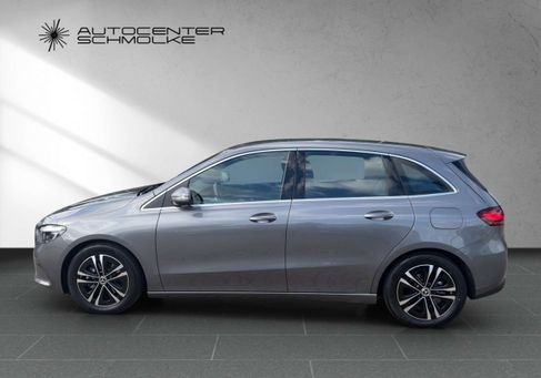 Mercedes-Benz B 180, 2025 3
