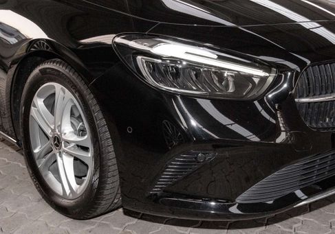 Mercedes-Benz B 220, 2023