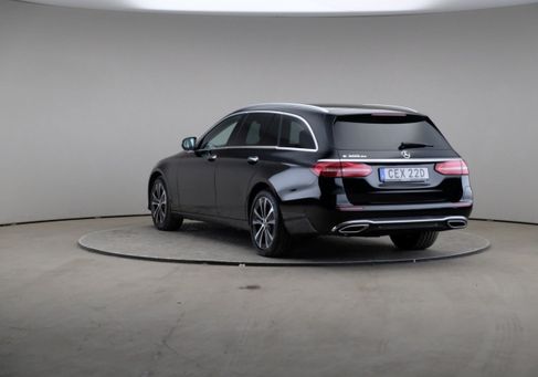 Mercedes-Benz E 300, 2022 2