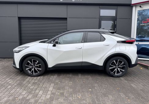 Toyota C-HR, 2024