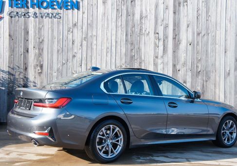 BMW 320, 2020