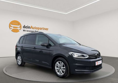 Volkswagen Touran, 2024 3