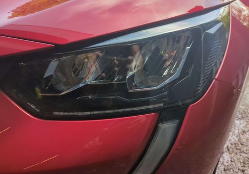 Peugeot 208, 2022 3