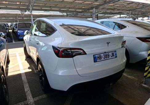 Tesla Model Y, 2025 2