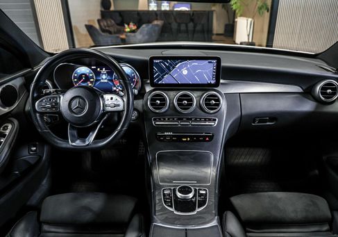 Mercedes-Benz C 180, 2021