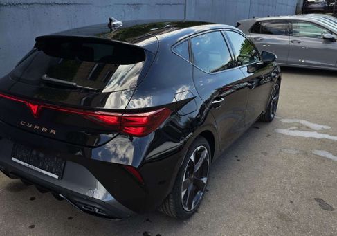 Cupra Leon, 2025