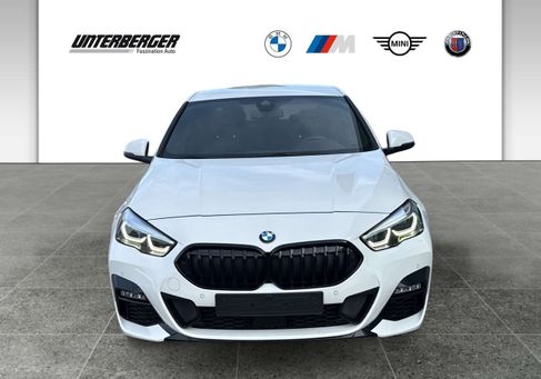 BMW 220, 2022 2