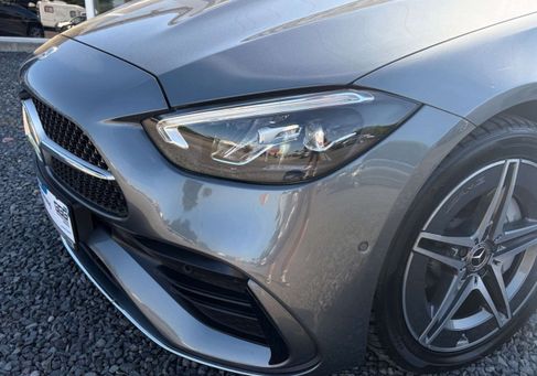Mercedes-Benz C 300, 2022