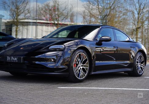 Porsche Taycan, 2020