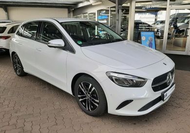 Mercedes-Benz B 200, 2023