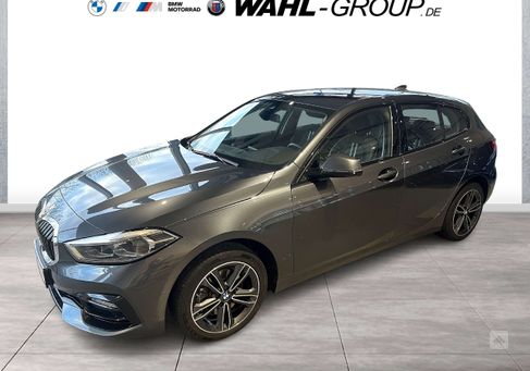 BMW 118, 2021