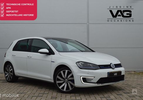 Volkswagen Golf, 2015