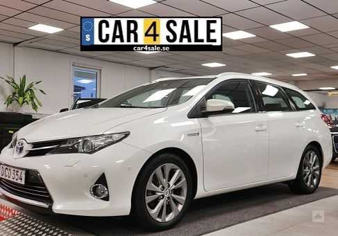 Toyota Auris Touring Sports, 2015