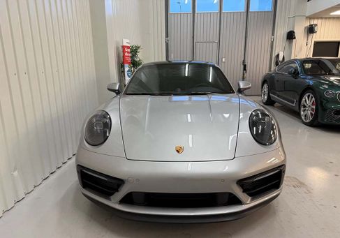 Porsche, 2024