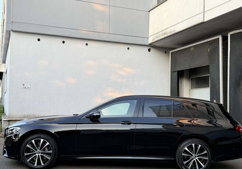 Mercedes-Benz E 300, 2022