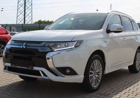 Mitsubishi Outlander, 2021