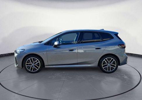 BMW 220, 2023