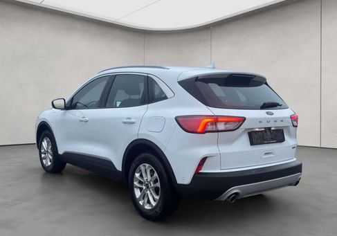 Ford Kuga, 2022