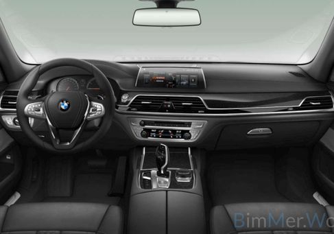 BMW 730, 2018