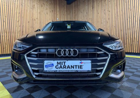 Audi A4, 2022