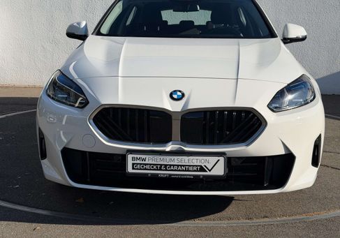 BMW 120, 2025