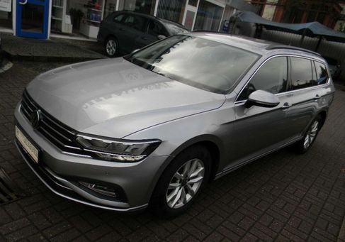 Volkswagen Passat Variant, 2022