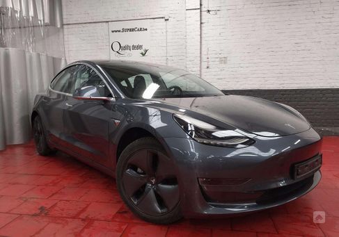 Tesla Model 3, 2020