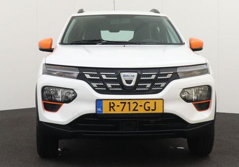Dacia Spring, 2022 3